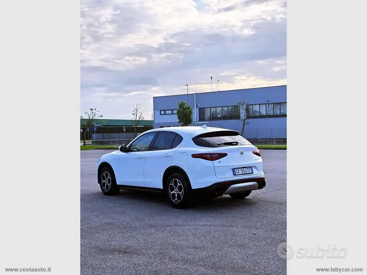 Usata Alfa Romeo Stelvio 190 CV (139 kW) 2022 SUV