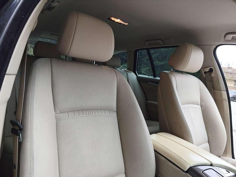 Usata BMW 520 184 CV (135 kW) 2014 Nero Station wagon