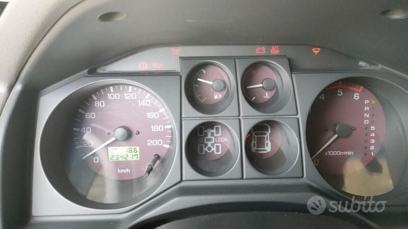 Usata Mitsubishi Pajero 165 CV (121 kW) 2001 Blu SUV