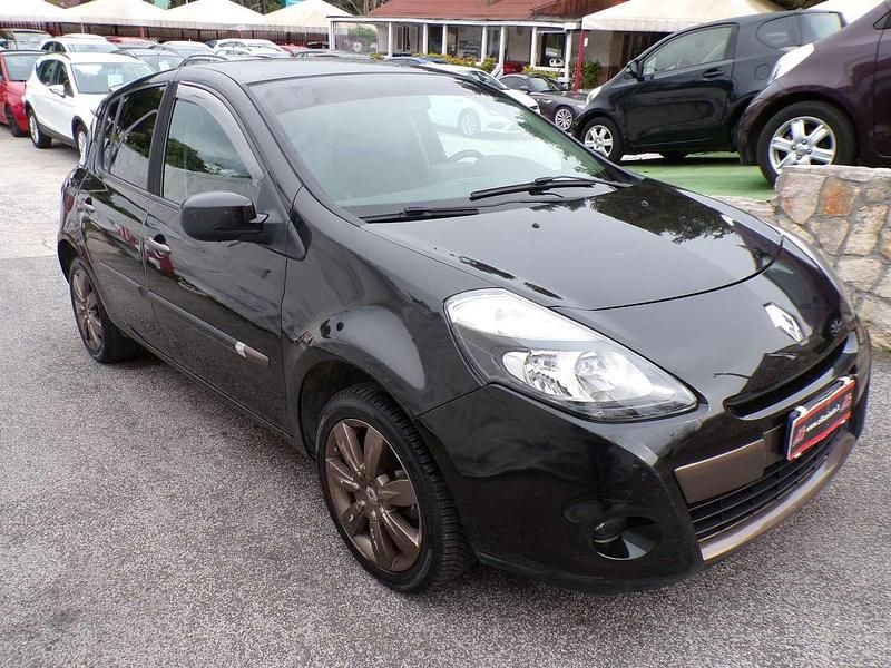 Usata Renault Clio II 75 CV (55 kW) 2009 Nero Berlina