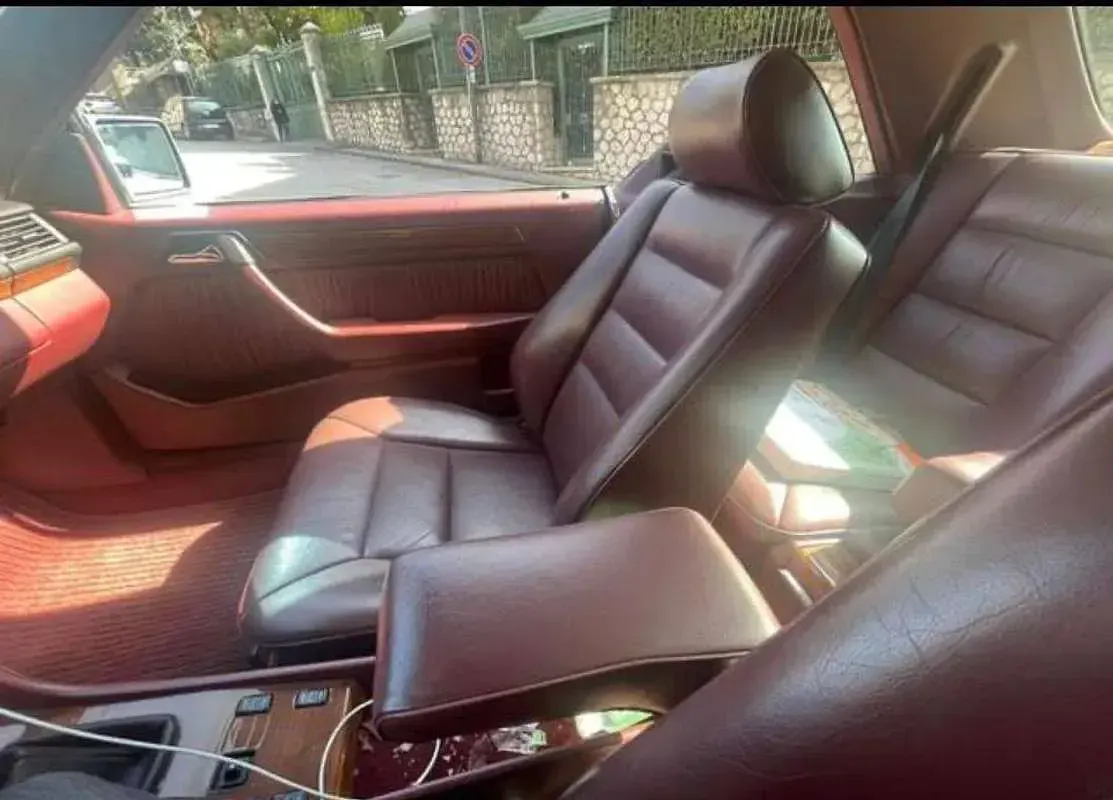 Usata Mercedes 200 120 CV (88 kW) 1991 Blu/azzurro Coupé