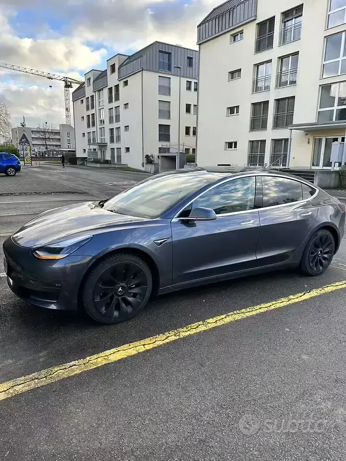 Usata Tesla Model 3 Long Range AWD 152 kW (208 CV) 2019 Berlina