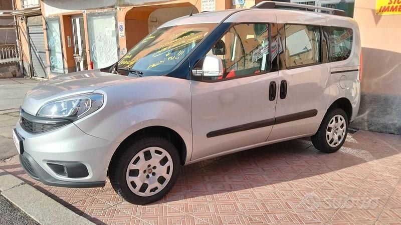 Usata Fiat Doblò Lounge 2018 Grigio Monovolume