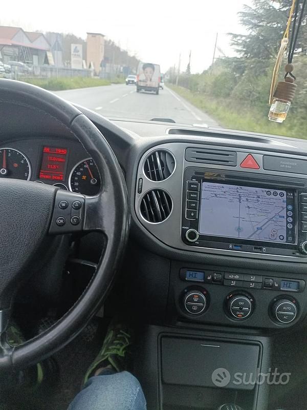 Usata VW Tiguan 170 CV (125 kW) 2010 Rosso SUV