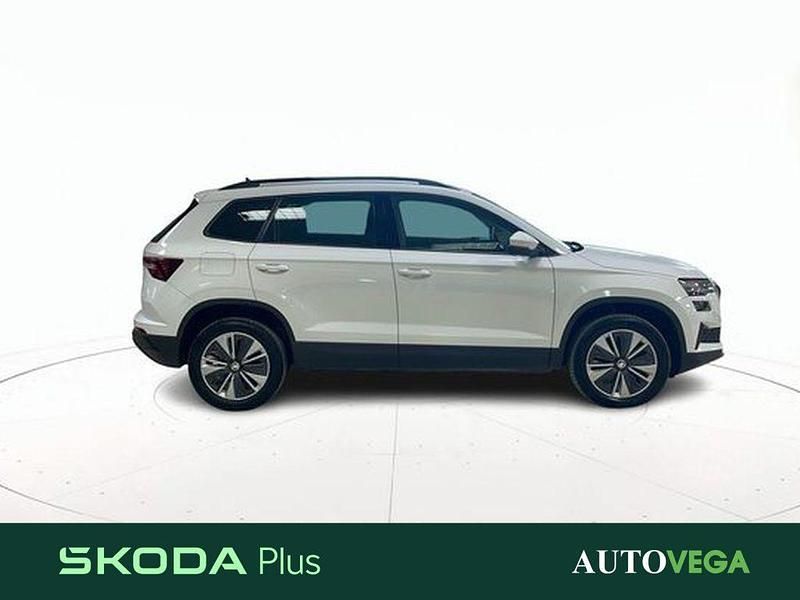 Usata Skoda Karoq Executive 116 CV (85 kW) 2023 Bianco / pastello SUV
