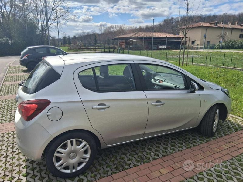 Usata Opel Corsa Enjoy 75 CV (55 kW) 2016 Grigio Berlina