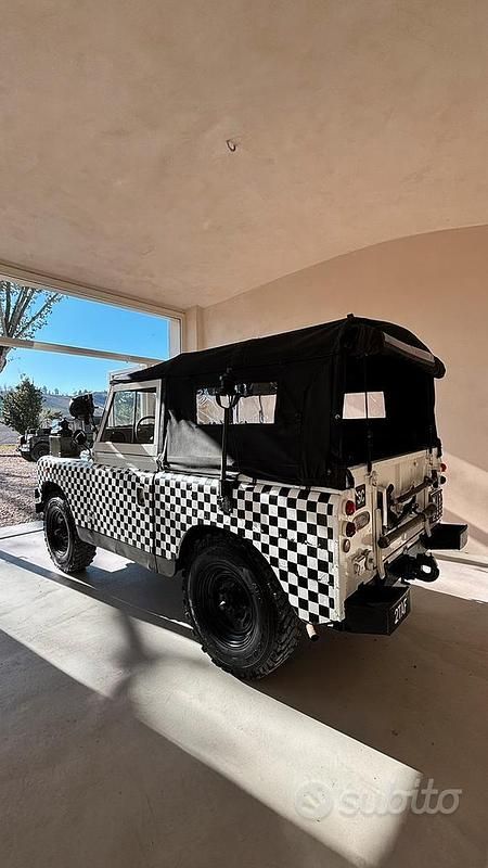 Usata Land Rover 88 1960 Bianco SUV