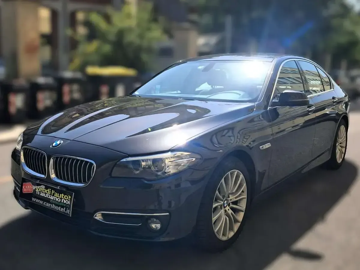 Usata BMW 520 Luxury Line 190 CV (139 kW) 2016 Grigio Berlina