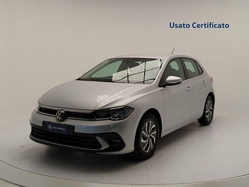 Usata VW Polo Life 95 CV (69 kW) 2023 Reflex silver Utilitaria