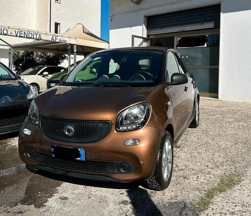 Marrone Usata 2015 Smart ForFour Prime Utilitaria | 6900 € (Ottimo prezzo) - Immagine 1/4