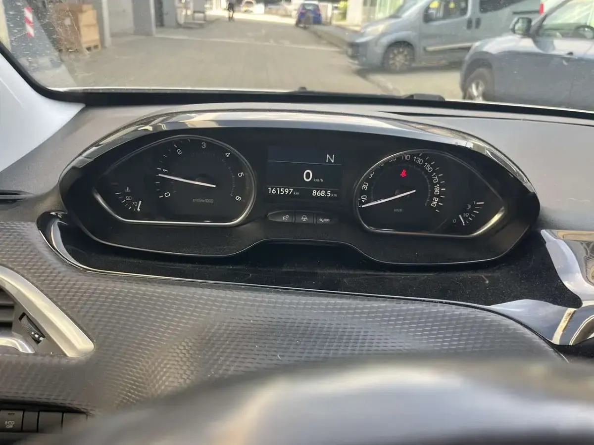 Usata Peugeot 3008 Allure 114 CV (83 kW) 2015 Other Station wagon
