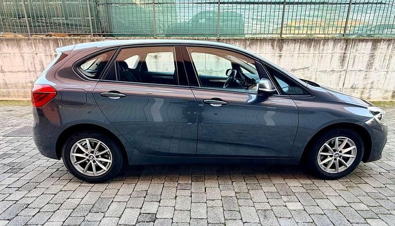 Usata BMW 218 Active Tourer Efficient Dynamics 140 CV (102 kW) 2019 Grigio Monovolume