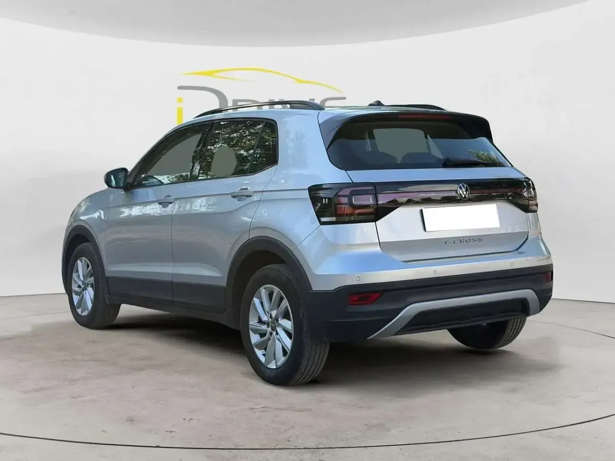 Usata VW T-Cross Style 95 CV (69 kW) 2023 Argento SUV
