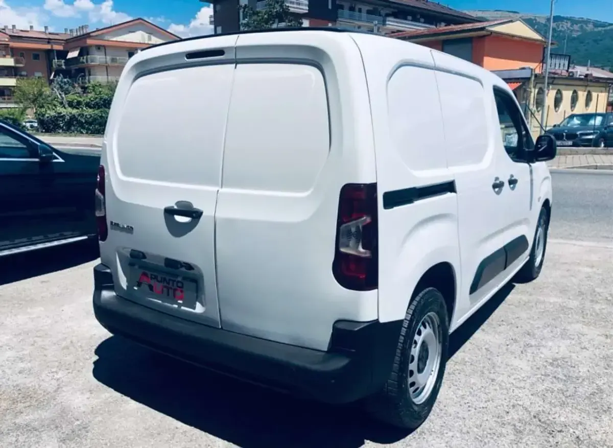 Usata Citroën Berlingo 99 CV (72 kW) 2020 Bianco Monovolume