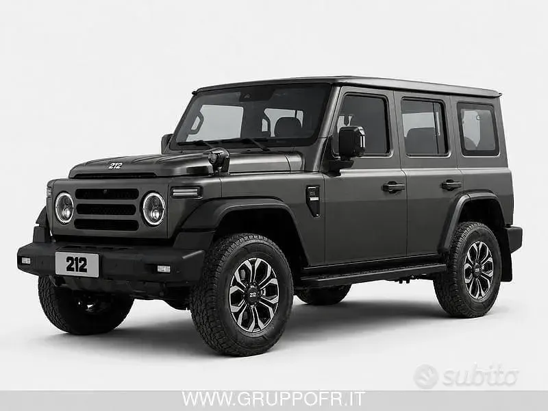 Nuova EMC 212 217 CV (159 kW) 2026 Grigio SUV