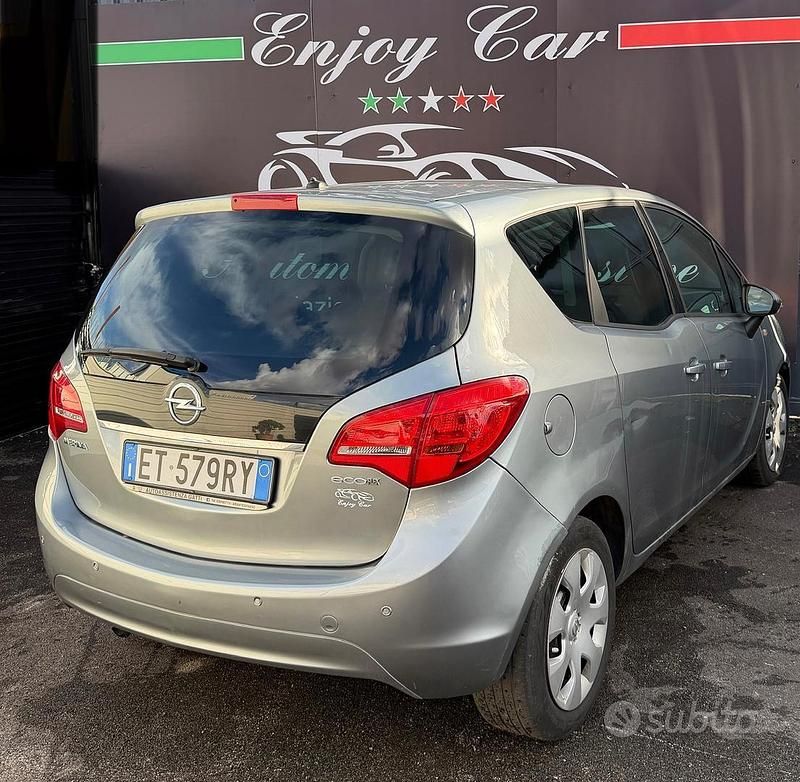 Usata Opel Meriva Cosmo 95 CV (69 kW) 2015 Grigio Monovolume