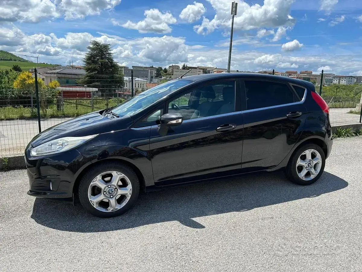 Usata Ford Fiesta 95 CV (69 kW) 2010
