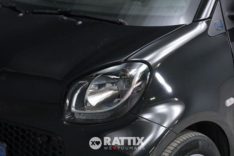 Usata Smart ForTwo Electric Drive Passion 60 kW (82 CV) 2022 Tridon black