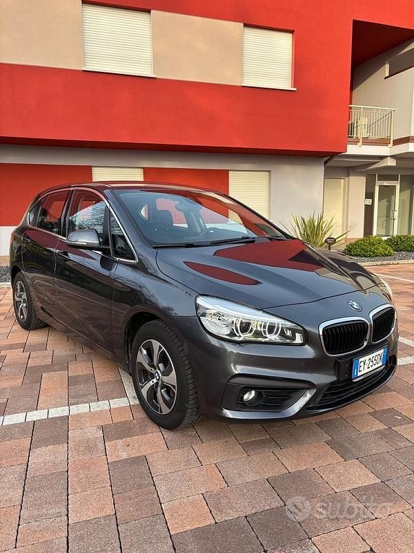 Usata BMW 218 Luxury Line 136 CV (100 kW) 2015 Grigio Station wagon