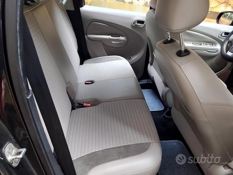 Usata Citroën C3 Picasso Exclusive 95 CV (69 kW) 2010 Nero Monovolume