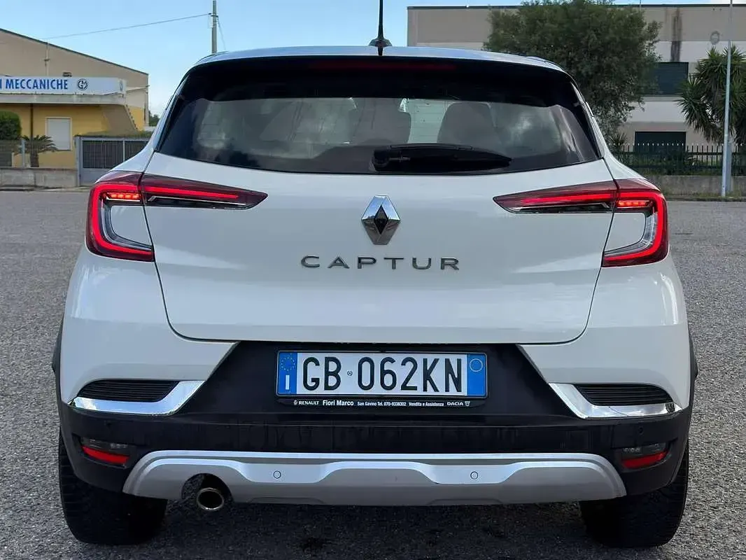 Usata Renault Captur Intens 101 CV (74 kW) 2020 Bianco SUV