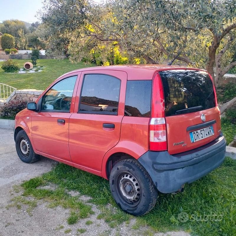 Usata Fiat Panda 70 CV (51 kW) 2008 Rosso Utilitaria