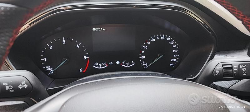 Usata Ford Focus ST-Line 120 CV (88 kW) 2021 Bianco Berlina