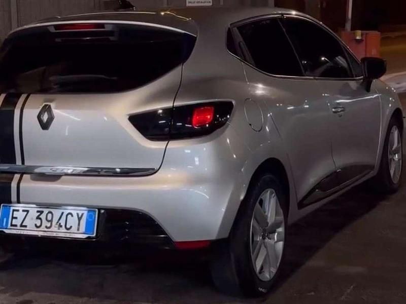 Usata Renault Clio IV 75 CV (55 kW) 2015 Argento Berlina