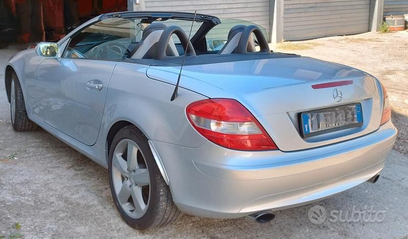 Usata Mercedes SLK200 2004 Grigio Cabrio