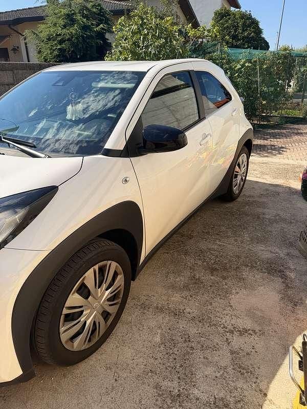 Usata Toyota Aygo X 72 CV (52 kW) 2023 SUV