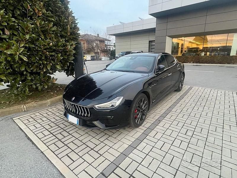 Usata Maserati Ghibli GranLusso 430 CV (316 kW) 2020 Nero Berlina