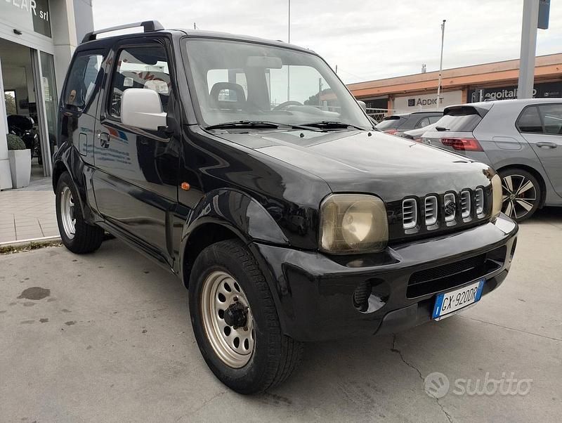 Usata Suzuki Jimny 80 CV (58 kW) 1999 Nero SUV