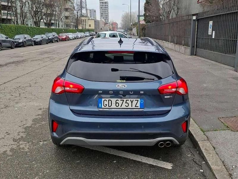 Usata Ford Focus Active 125 CV (91 kW) 2021 Blu/azzurro