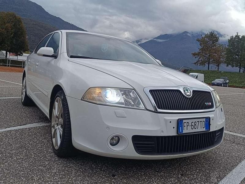 Usata Skoda Octavia RS 170 CV (125 kW) 2008 Bianco Berlina