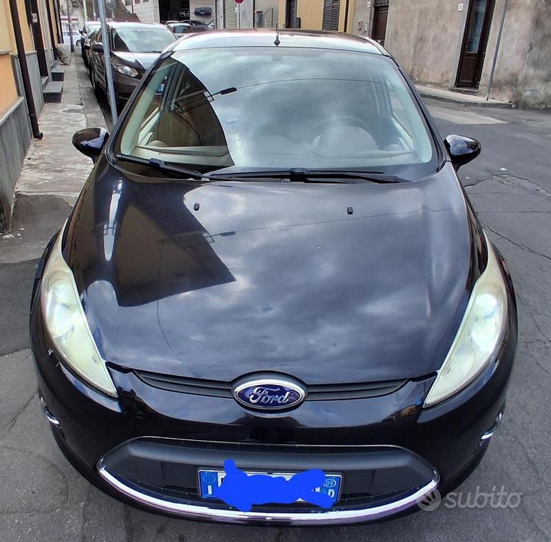 Usata Ford Fiesta Titanium 92 CV (67 kW) 2009 Nero Utilitaria