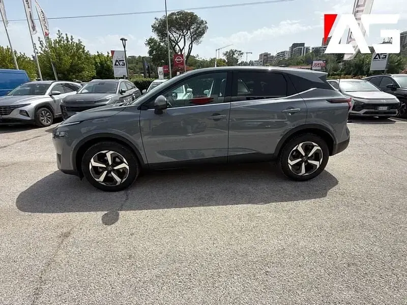 Usata Nissan Qashqai N-Connecta 140 CV (102 kW) 2023 Bianco SUV