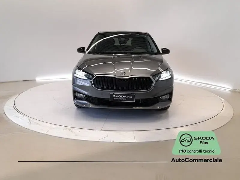 Usata Skoda Fabia 95 CV (69 kW) 2025 Grigio scuro Utilitaria