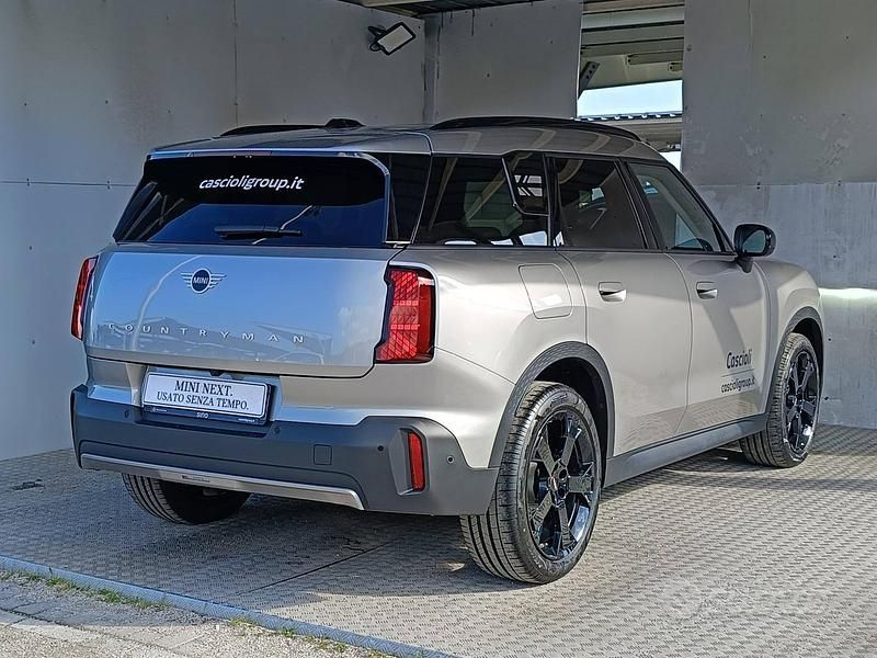 Usata Mini Countryman Favoured 170 CV (125 kW) 2024 Grigio SUV