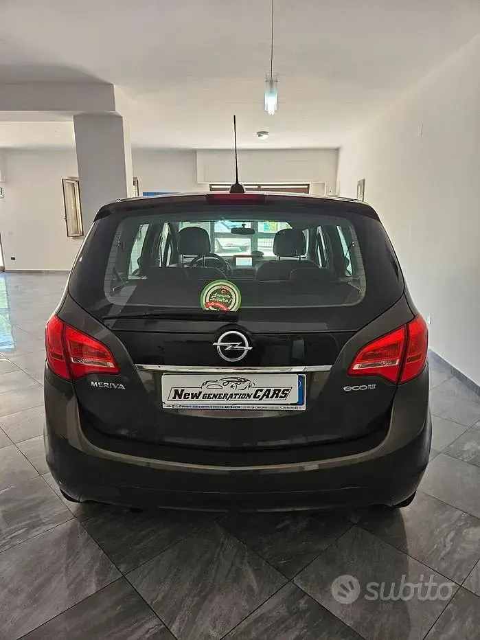 Usata Opel Meriva 95 CV (69 kW) 2017 Grigio Monovolume
