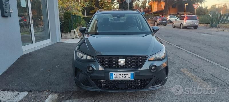 Grigio Usata 2023 Seat Arona Style SUV | 15.800 € (Ottimo prezzo) - Immagine 1/4