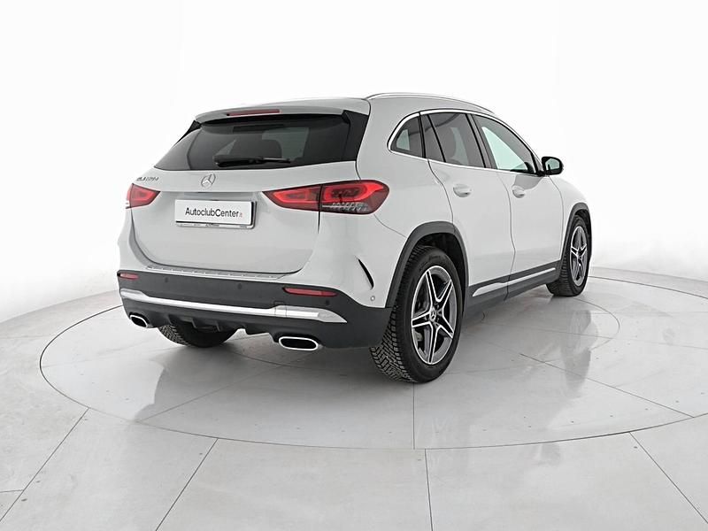 Usata Mercedes GLA180 Premium 116 CV (85 kW) 2022 Bianco SUV
