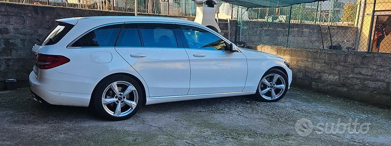 Usata Mercedes C220 170 CV (125 kW) 2015 Bianco Berlina