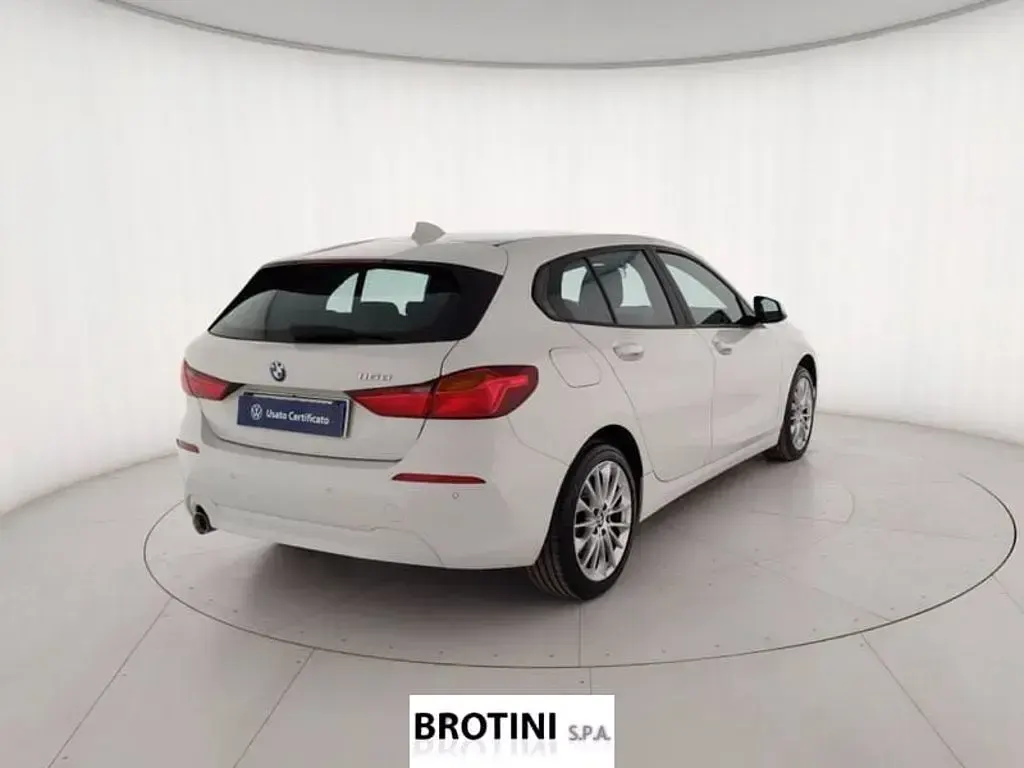 Usata BMW 116 Advantage 116 CV (85 kW) 2020 Bianco Utilitaria