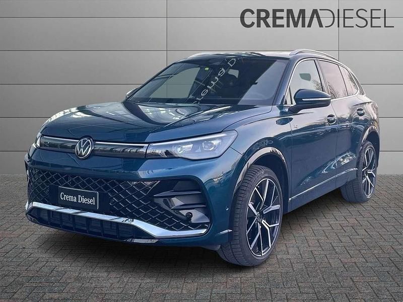 Usata VW Tiguan R-line Plus 193 CV (141 kW) 2025 Blu/azzurro SUV