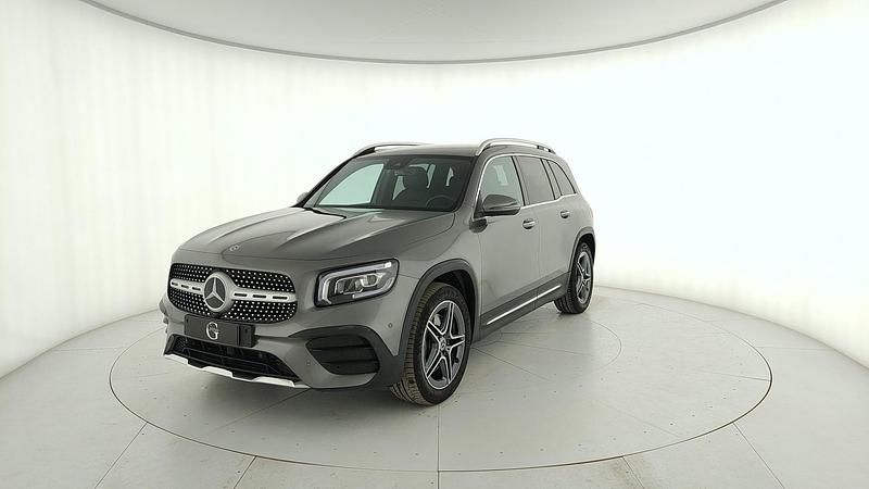 Usata Mercedes GLB220 Premium 190 CV (139 kW) 2023 Grigio SUV