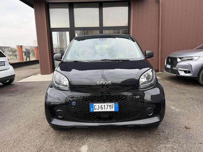 Usata Smart ForTwo Coupé Pulse 41 kW (56 CV) 2022 Nero Utilitaria