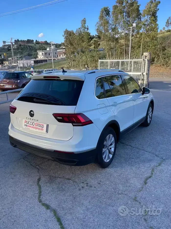 Usata VW Tiguan Life 122 CV (89 kW) 2021 Bianco SUV