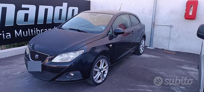 Usata Seat Ibiza 105 CV (77 kW) 2011 Nero Coupé