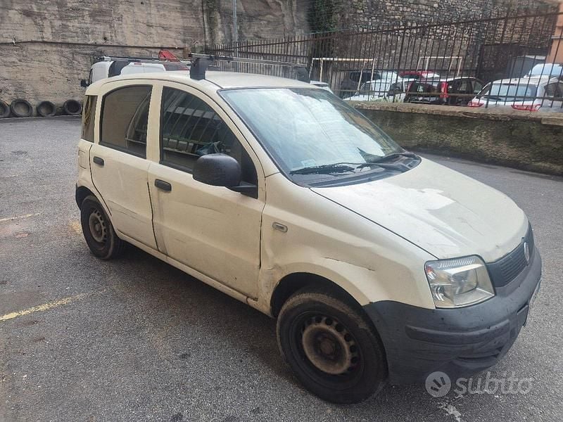 Begagnad Fiat Panda 77 HK (56 kW) 2010 Sedan