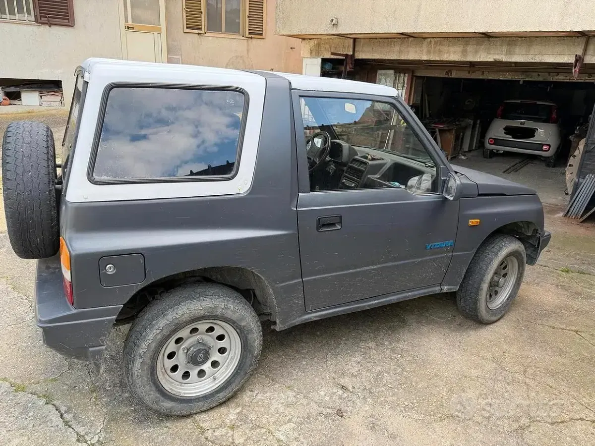 Usata Suzuki Vitara 75 CV (55 kW) 1989 SUV